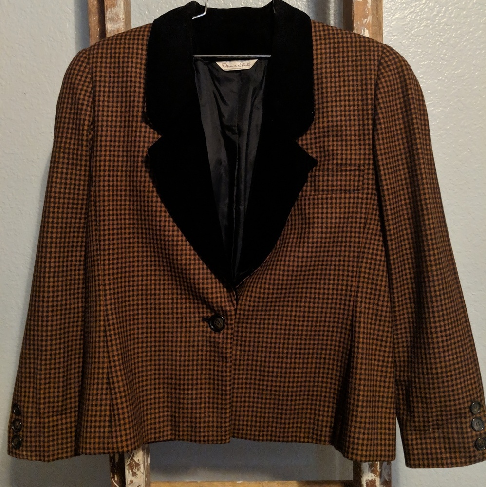 Vintage Oscar de la Renta velvet collar blazer